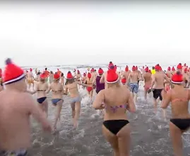 Reddingsbrigade: ‘Nieuwjaarsduik op eigen initiatief is levensgevaarlijk’ 