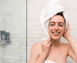 Le matin ou le soir ? Quel est le meilleur moment pour prendre une douche ?