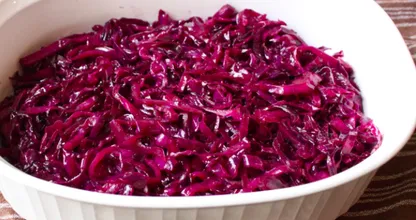 Diese leckere Rotkohl Rezept Variante solltest du auf jeden Fall mal probiert haben!