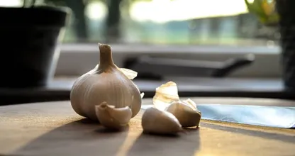 6 Reasons to eat garlic every day