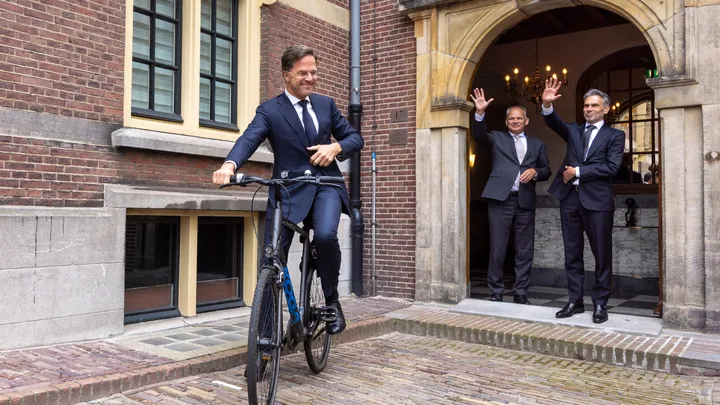Rutte ontvangt bijzondere onderscheiding van koning Willem-Alexander