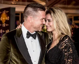 Johnny de Mol is vader geworden en deelt prachtige foto van zijn kindje op Instagram