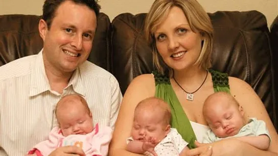 Un trágico accidente automovilístico mató a los tres hijos de esta familia. ¡Un año más tarde les sucede un verdadero milagro!