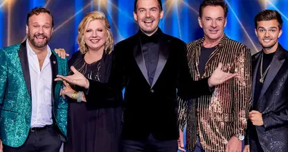 Nick Schilder verrast The Masked Singer-kijkers met optreden