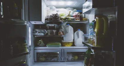 Dit is hoe vaak je je koelkast nu echt schoon moet maken