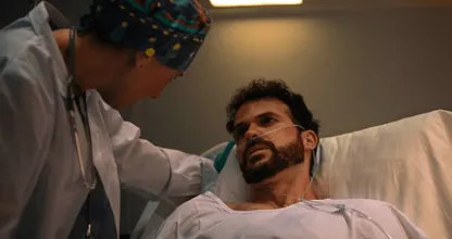 Tras media década en coma, un hombre despierta al oír al médico decir: "Lo siento"