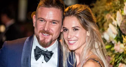 Trouwdatum van Johnny de Mol en Anouk van Schie is bekend!