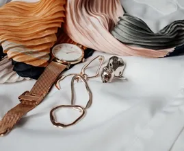 Lifehack! Zo haal je sieraden makkelijk uit de knoop