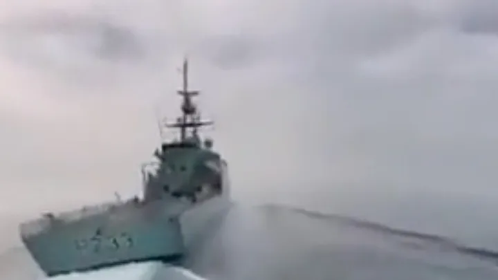 Sailors couldn’t believe their eyes when they saw this figure flying towards them