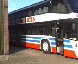 Ein alter Bus kann in etwas so Tolles verwandelt werden! Sieh dir das Ergebnis an