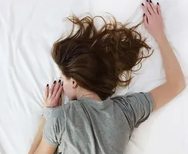 Met deze trucjes doe je de perfecte powernap