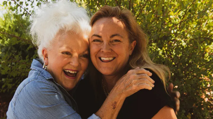 Two 81-year-old friends are traveling the world in 80 days