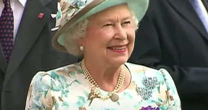 Questo è quanto guadagna la regina Elisabetta in un anno