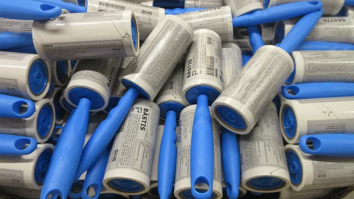 You can buy a lint roller for only a few bucks and THESE are all the things you can do with it!