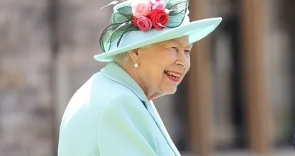 Movie night! Koningin Elizabeth tovert landgoed om tot drive-inbioscoop