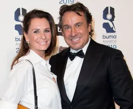 Eindelijk maar toch: Marco Borsato bevestigt relatie met Leontine