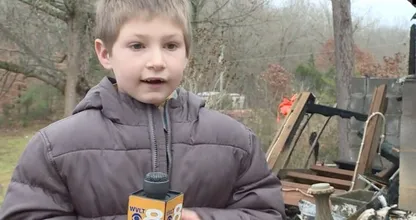 Dappere 7-jarige jongen redt zusje uit brandend huis