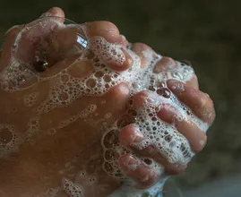 Oeps: dít lichaamsdeel vergeten we heel vaak schoon te maken