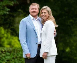 Vorstelijke Valentijnsdag: Willem-Alexander gaat weer op één knie voor Máxima