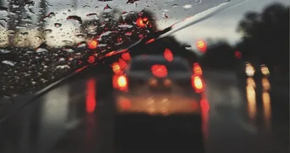 Estos 6 consejos te ayudarán a que las ventanillas de tu coche no estén empañadas