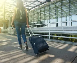 ¿Estrés de empacara para las vacaciones? De esta manera puedes llevar más de cien artículos en su equipaje de mano