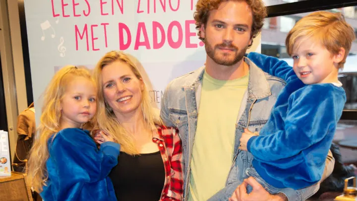 Jim en Bettina openhartig over gezinsuitbreiding: ‘Je gaat niet roepen dat je op een derde hoopt’