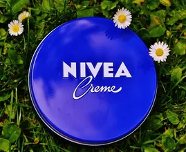 Viele Menschen habe diese Nivea-Dose zu Hause rumliegen, wissen aber gar nicht was sie damit alles machen können!