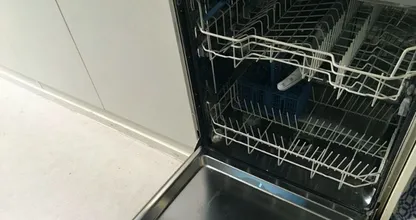 Yikes, no one likes a smelly dishwasher! With these tips it will smell fresh and fruity once again!