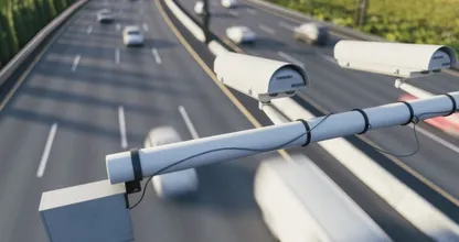 Let op: nieuwe flitspaal ziet wanneer je remt en accelereert
