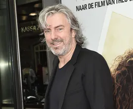 Ruud de Wild laat van zich horen na operatie: 'Wat een verrassing om zo wakker te worden'