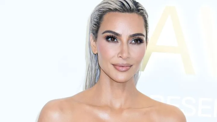 Kim Kardashian koopt peperduur juweel van Lady Di