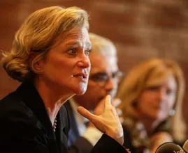 Bijzonder: Belgische koning ontmoet voor het eerst zijn halfzus