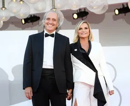 15 presentatori televisivi italiani famosi e i loro segreti dietro le quinte!