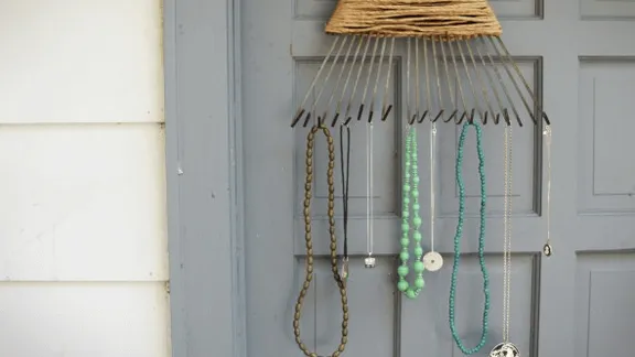 We want this too! This woman transformed this rusted rake into something fantastic!