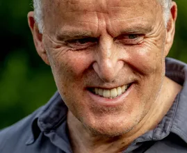 Misdaadjournalist Peter R. de Vries wordt weerman