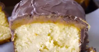 Du glaubst nicht wie cremig dieser Twixkuchen schmeckt!