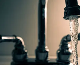 Ah oh: waterbedrijven waarschuwen voor mogelijk tekort aan drinkwater