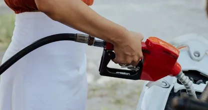 Goed nieuws: tanken wordt weer iets goedkoper