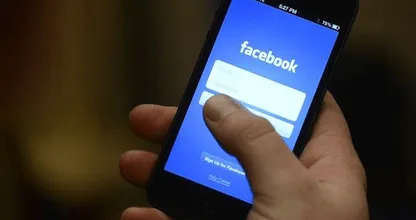 Je denkt te helpen, maar de politie waarschuwt: HIEROM moet je niet zomaar een foto van een vermist kind op Facebook delen!