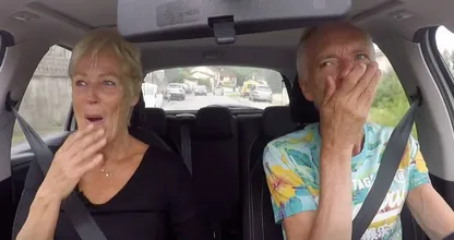 Kijkers Chateau Meiland in een deuk om rijgedrag van Martien