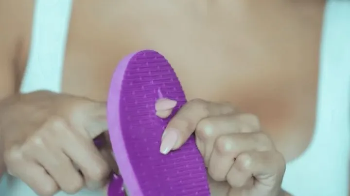 This simple trick could help you fix a broken flip flop