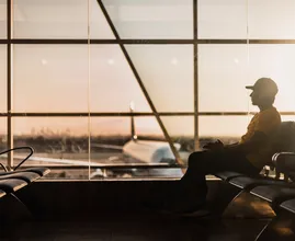 Opmerkelijk: twee vrienden verbleven dagenlang op Schiphol