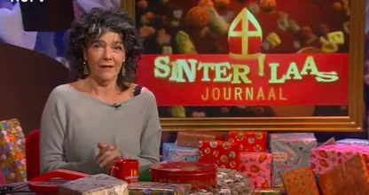 Zwarte Piet-tegenstanders voeren blokkeeractie tegen Sinterklaasjournaal in Hilversum