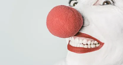 Cheyenne (16) valt van scooter en raakt zwaargewond na zien killerclown