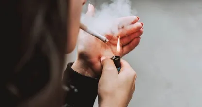 Tabaksbeleid aangescherpt: accijns flink omhoog en minder rookplekken