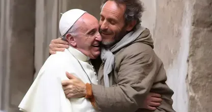 L'incontro segreto del Papa con un senzatetto: ciò che ha fatto vi stupirà