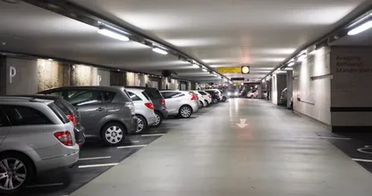 Dit is waarom je voortaan altijd in een parkeergarage zou moeten parkeren
