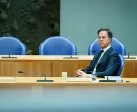 Kabinet koerst af op avondlockdown, wil scholen openhouden