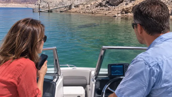 Boaters Spot Something Disturbing in A Lake — Call Police After Seeing What It Is…