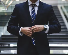 Welke outfit draag jij naar je werk?